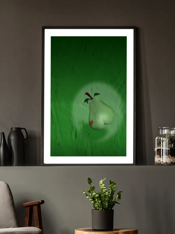 Tattooed Pear - Poster - Ur serien Forbidden Fruit - Ramexempel