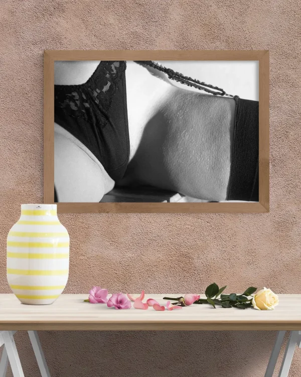 All Dressed Up - Poster - Fine Art Nude - Ramexempel