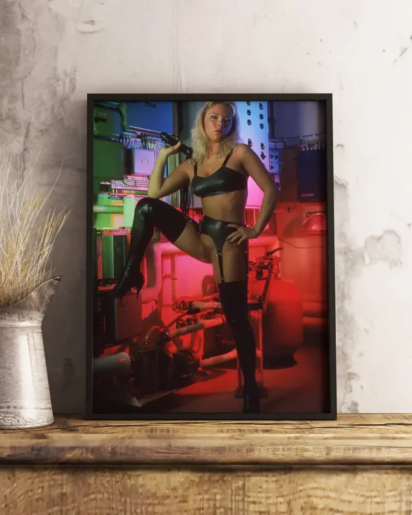 Gummilekar I Pannrummet - Poster - Fine Art Nude - Ramexempel