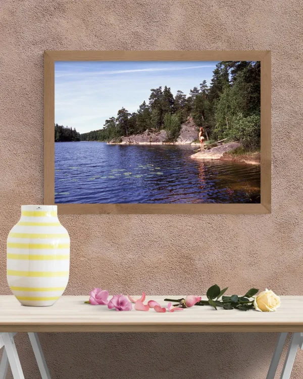 Nakenbad vid sjön – Poster - Poster - Fine Art Nude - Ramexempel